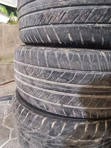 305 40 20: Комплект из 4 летних шин 275/55 R20 117V XL. Характеристики: - — 2