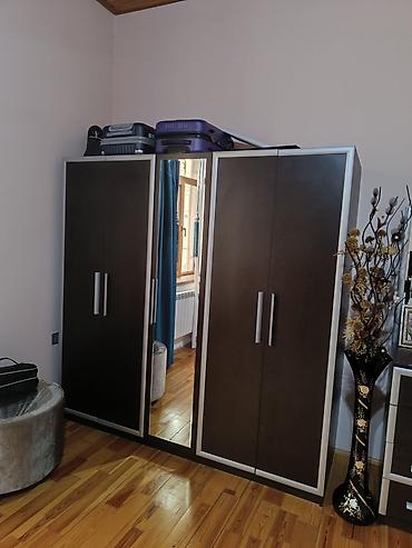bedroom: Yataq dəsti ancaq yük yığılıb istifadə olunmayıb 2 ədəd çarpayı — 3