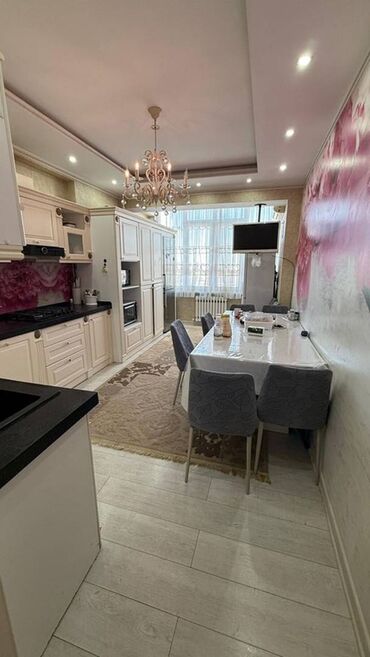 1 комнатная квартира 8 мкр: 2 комнаты, 73 м², Элитка, 6 этаж