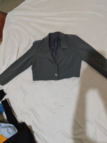 Çimərlik geyimləri: Qadınlar üçün qısa bleizer/jaket - Rəng: tünd boz - Model: qısa