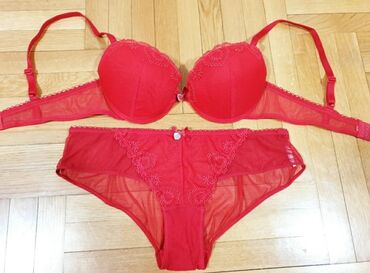 c a lingerie c: Komplet nov S M velicina C&A novo