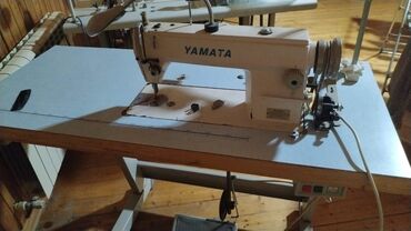 stolustu komputerlər: YAMATA sənaye tikiş maşını və stol-set - Brend: YAMATA - Növ: Sənaye