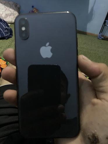 ножки для монитора: IPhone X (модель MQAC2KH/A) - Экран: 5.8", Super Retina OLED, вырез — 1