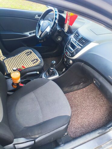 Hyundai: Hyundai Solaris: 2013 г., 1.6 л, Механика, Бензин, Седан at lalafo.kg — 7 Hyundai: Hyundai Solaris: 2013 г., 1.6 л, Механика, Бензин, Седан — 7