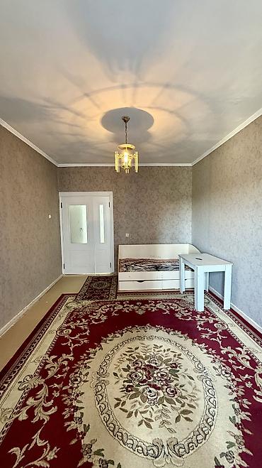 бассейе: 2 комнаты, 50 м², 105 серия, 4 этаж, Старый ремонт — 2