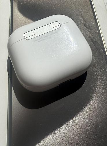 airpods mac: Apple AirPods Pro (ağ) – şarj qutusu ilə - Aktiv Səsboğma (ANC) və — 3