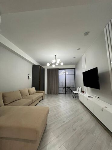 Продажа квартир: 2 комнаты, 77 м², 3 этаж, Дизайнерский ремонт