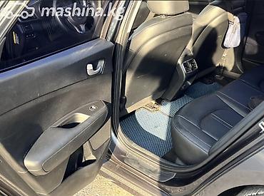 kia avante: Kia K5: 2017 г., 2 л, Автомат, Бензин, Седан — 8