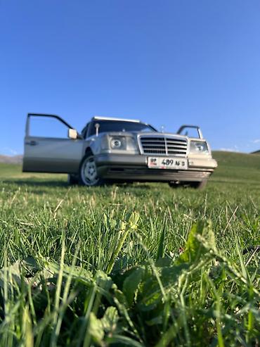 салон мерс 210: Mercedes-Benz E-Class: 1990 г., Седан — 4