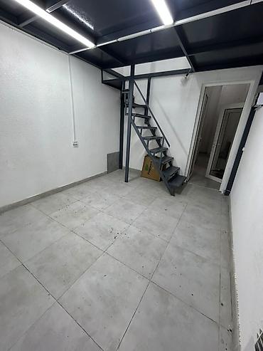 аренда магзин: : 28 м², В жилом комплексе, С ремонтом, Первая линия — 3