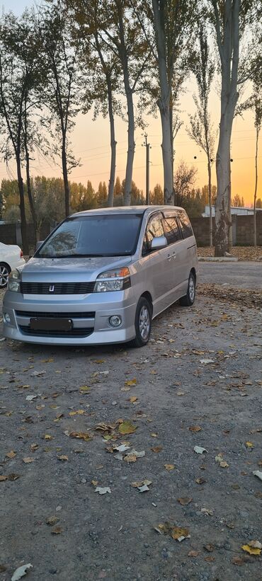 дверь на нексию: Toyota Voxy: 2003 г., 2 л, Автомат, Бензин, Вэн/Минивэн
