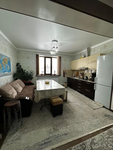 Посуточная аренда домов: 120 м², 3 комнаты, Бронированные двери, Евроремонт, Парковка — 9