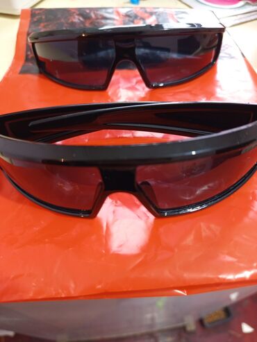 Eynəklər: Gün eynəyi, Yeni — 12