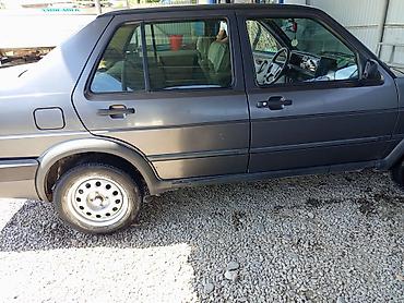 Продажа авто: Volkswagen Jetta: 1991 г., 1.6 л, Механика, Бензин, Седан — 3