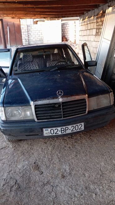 mersedes 190: Mercedes-Benz 190: 1.8 l | 1991 il Sedan