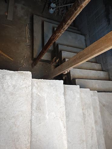 Обшивка лестниц: ТЕПКИЧ бетонная Лесницы, узб мастер Лесницы из бетона для частних at lalafo.kg — 14 Обшивка лестниц: ТЕПКИЧ бетонная Лесницы, узб мастер Лесницы из бетона для частних — 14