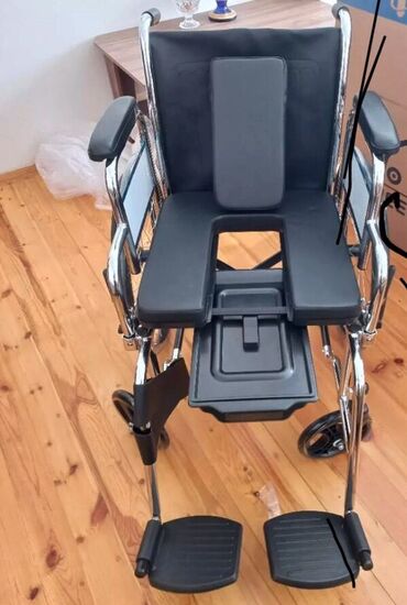 Tibbi geyim: Tualet funksiyalı əlil arabası - Material: möhkəm xromlaşdırılmış