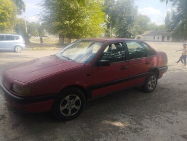 Volkswagen: Volkswagen Passat: 1989 г., 1.8 л, Механика, Газ, Седан