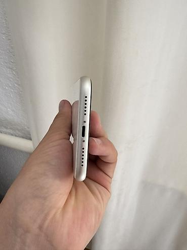 телевизор с тв тюнером: IPhone 11, белый Экран не работает и ни одной царапины ни где - Экран — 4