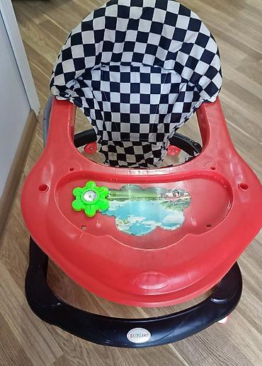 Детская мебель: Babyland uşaq yerigədəni - Rəng: qırmızı üst panel, qara baza, damalı — 3