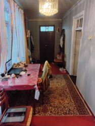 Həyət evləri və villaların satışı: M.Ə. Rəsulzadə qəs. 4 otaqlı, 70 kv. m, Orta təmir — 8