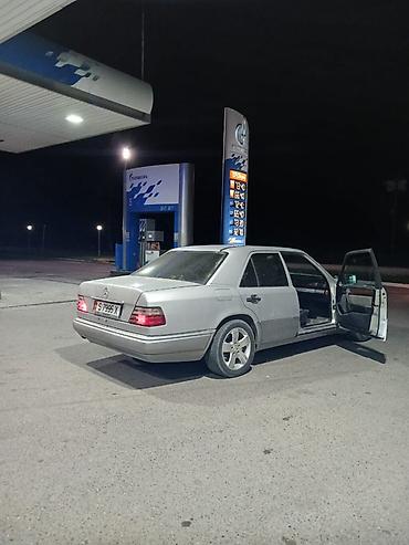 капсен: Mercedes-Benz E-Class: 1994 г., 2.8 л, Механика, Бензин, Седан — 4