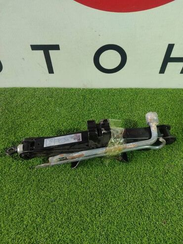 цена домкрата для легкового автомобиля: Домкрат Lexus LS 460 1UR-FSE 4.6 2007 (б/у)