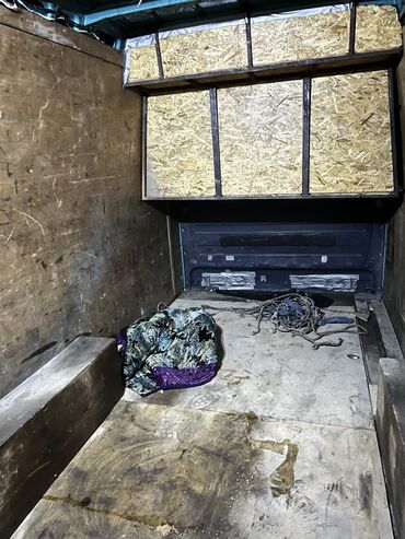 Легкий грузовой транспорт: Легкий грузовик, Mercedes-Benz