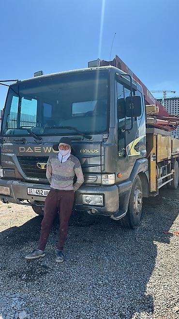 бетонно насос: Услуга: подача бетона автобетононасосом Описание: - Автобетононасос — 4