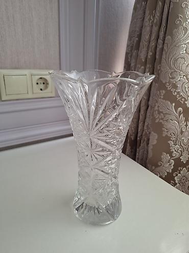 sure su: Bir vaza, Xrustal — 2