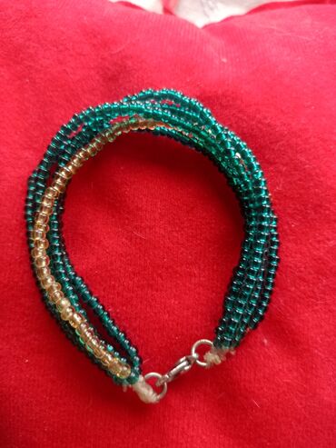 new yorker ranac: Thread bracelet, Handmade, Material: Beads