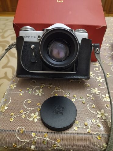 Fotokameralar: Fotoaparat Zenit, əla vəziyyətdə,keçən əsrdən qalma lalafo.az -da Fotokameralar: Fotoaparat Zenit, əla vəziyyətdə,keçən əsrdən qalma