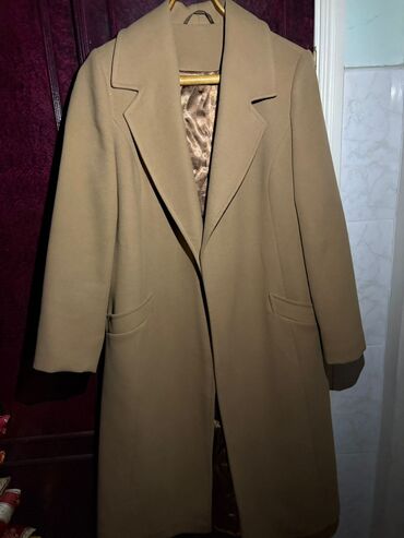 rabia hicab butik instagram: Palto, Bershka, rəng - Bej