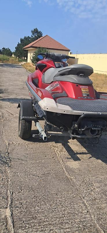 su popasi: Yamaha Waverunner su motosikleti, treyler ilə birlikdə - Rəng — 2