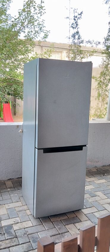 metbex kombayn qiymeti: Б/у 2 двери Indesit Холодильник Продажа, цвет - Серый