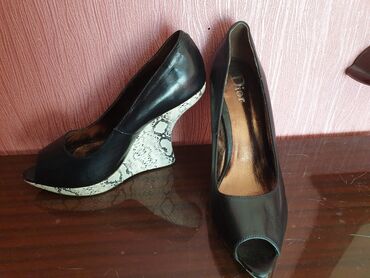 женские юбки в горошек в Азербайджан | Юбки: Туфли, 36.5, цвет - Черный, Dior