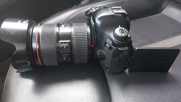 купить ноутбук в бишкеке в рассрочку: Комплектинде зарядник оригинал. 2 даана батарейка. 128 гега флешка