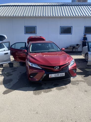 купить авто в аварийном состоянии: Toyota Camry: 2018 г., 2.5 л, Типтроник, Бензин, Седан
