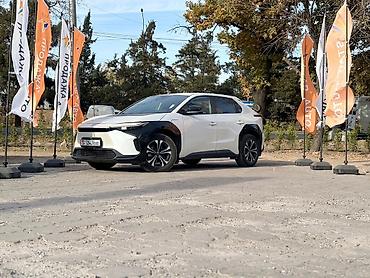 lexus 450: Toyota bZ4X: 2024 г., Автомат, Электромобиль, Кроссовер — 1