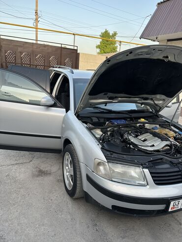 саната машина: Volkswagen Passat: 2000 г., 2.3 л, Автомат, Газ, Универсал