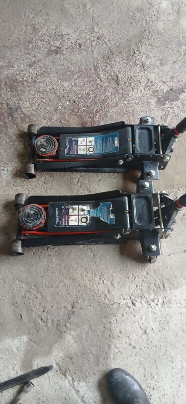 Avtoservis avadanlıqları: Təkər avadanlıqları.Az işlənmiş.Fikri ciddi olanlar zəng etsin — 8