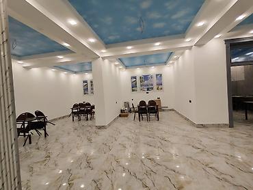 bakida gunluk hostel: Kafe icareye verilir teze te'mirli 2 kabinet,metbex,geniş zal sanitar — 7