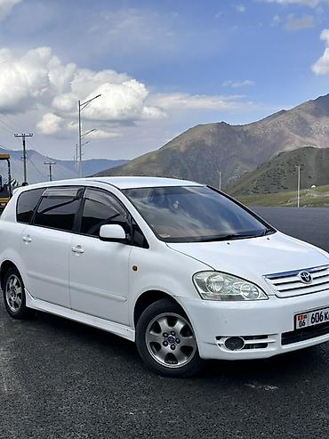 Toyota Ipsum: 2003 г., Автомат, Бензин, Минивэн
