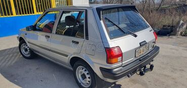 Toyota: Toyota Starlet: 1 l. | 1989 έ. Χάτσμπακ — 2