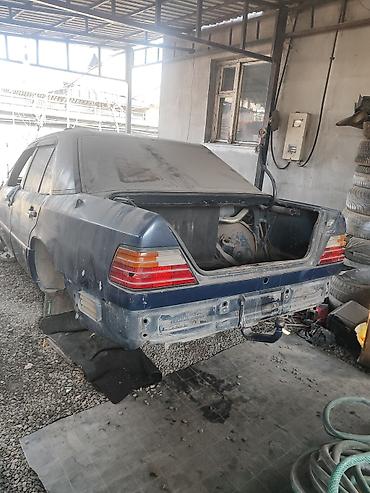 Другие автозапчасти: Продаю запчасти на 124 есть передние капот четыре колеса пятнадцатых — 1