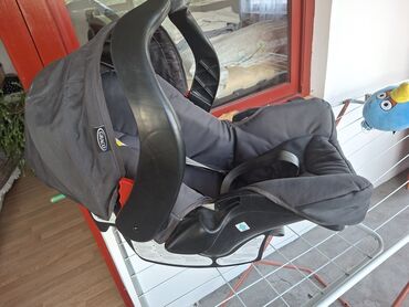 sandale na platformu opposite: Sedište za bebe i manju decu
