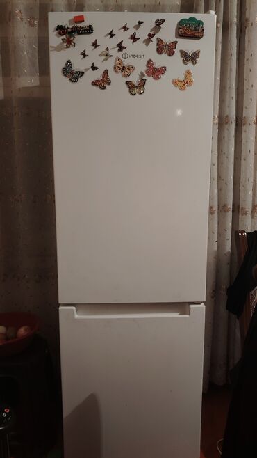 Digər məişət texnikası: Indesit ikiqapılı soyuducu - Rəng: ağ - Dizayn: yuxarıda soyuducu