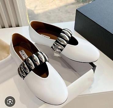 Женская обувь: Лоферы, 38, Alaïa, Б/у, цвет - Белый, Самовывоз — 1
