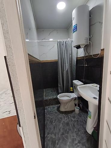 продаю цокольный этаж: 1 комната, 18 м², Кок-Жар ж/м Индивидуалка, Цокольный этаж этаж — 6