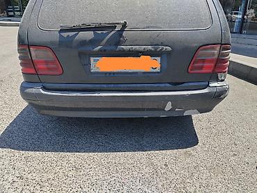 w210 bufer: Arxa, Mercedes-Benz E-Class W210, 1998 il — 2